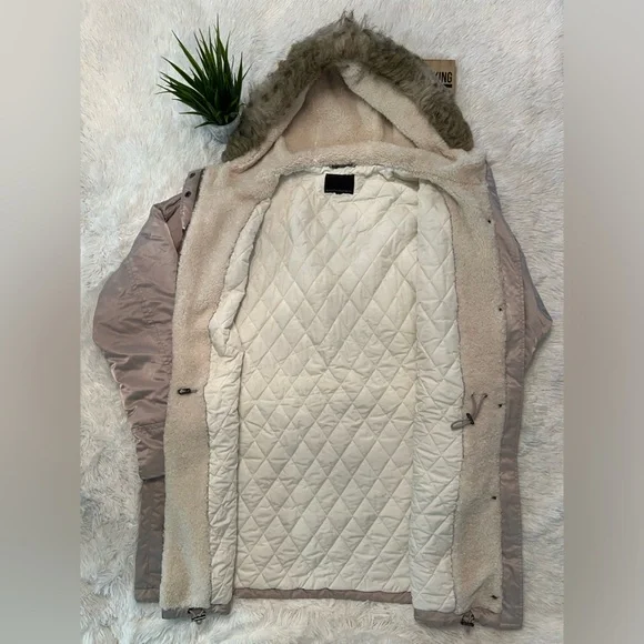 Banana Republic Mid-Length Jacket/Coat - Excellent Condition! - Picture 4 of 13